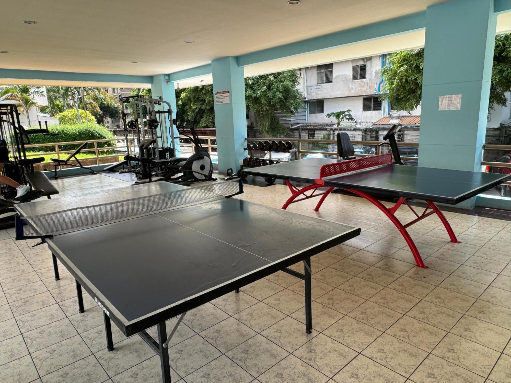 Mina 美景公寓酒店 Pattaya Bagian luar foto